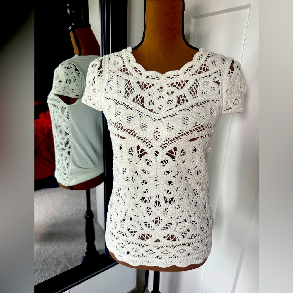 Lilly Pulitzer Eyelet Scalloped Lace Top - XS -A